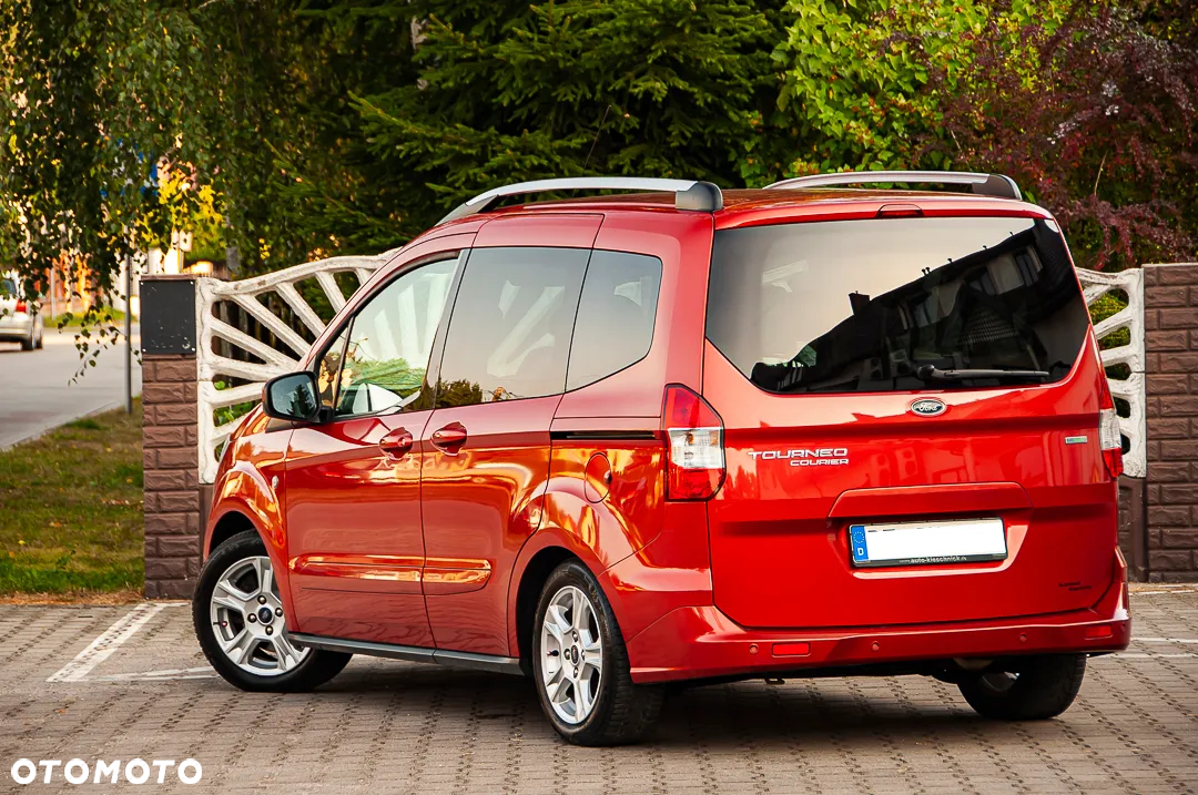 Ford Tourneo Courier 1.0 EcoBoost S&S Trend - 15