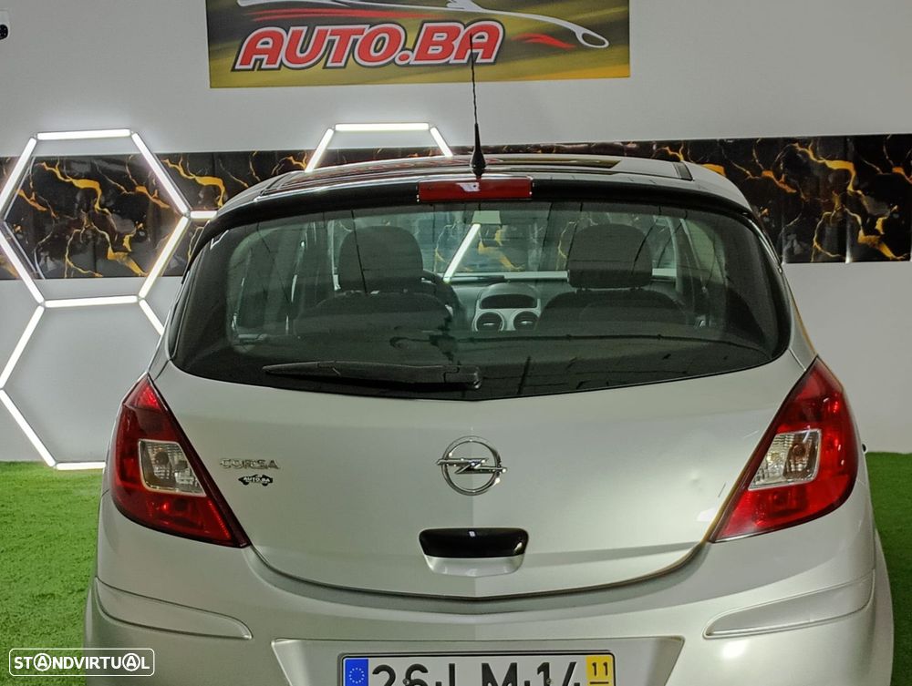 Opel Corsa 1.2 City FlexFuel - 29