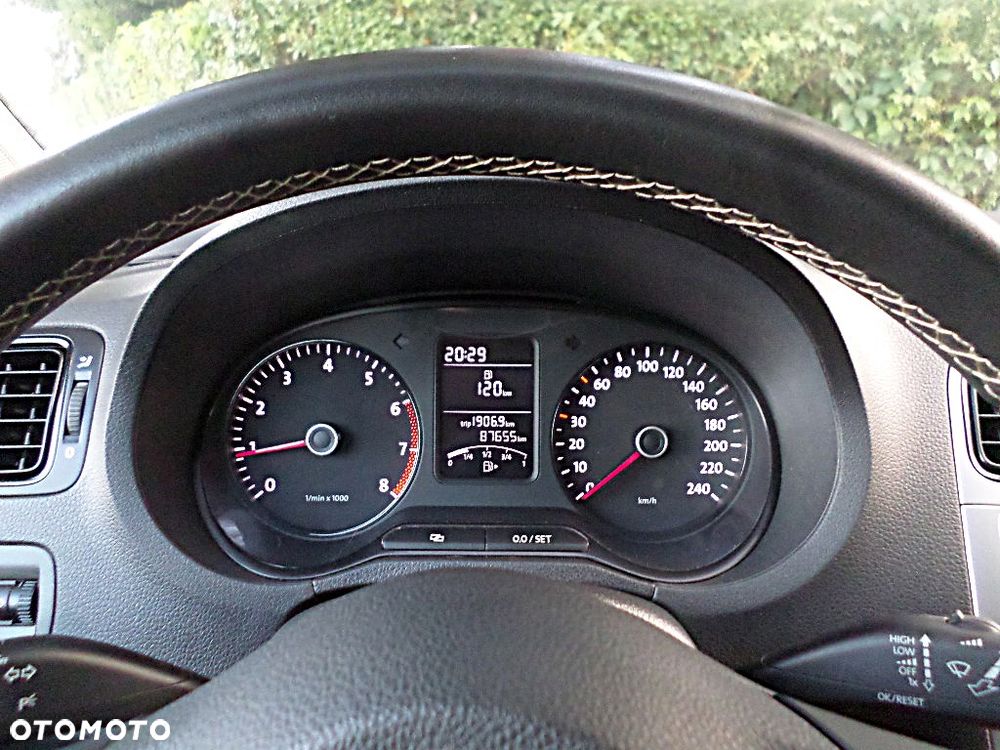 Volkswagen Polo - 9