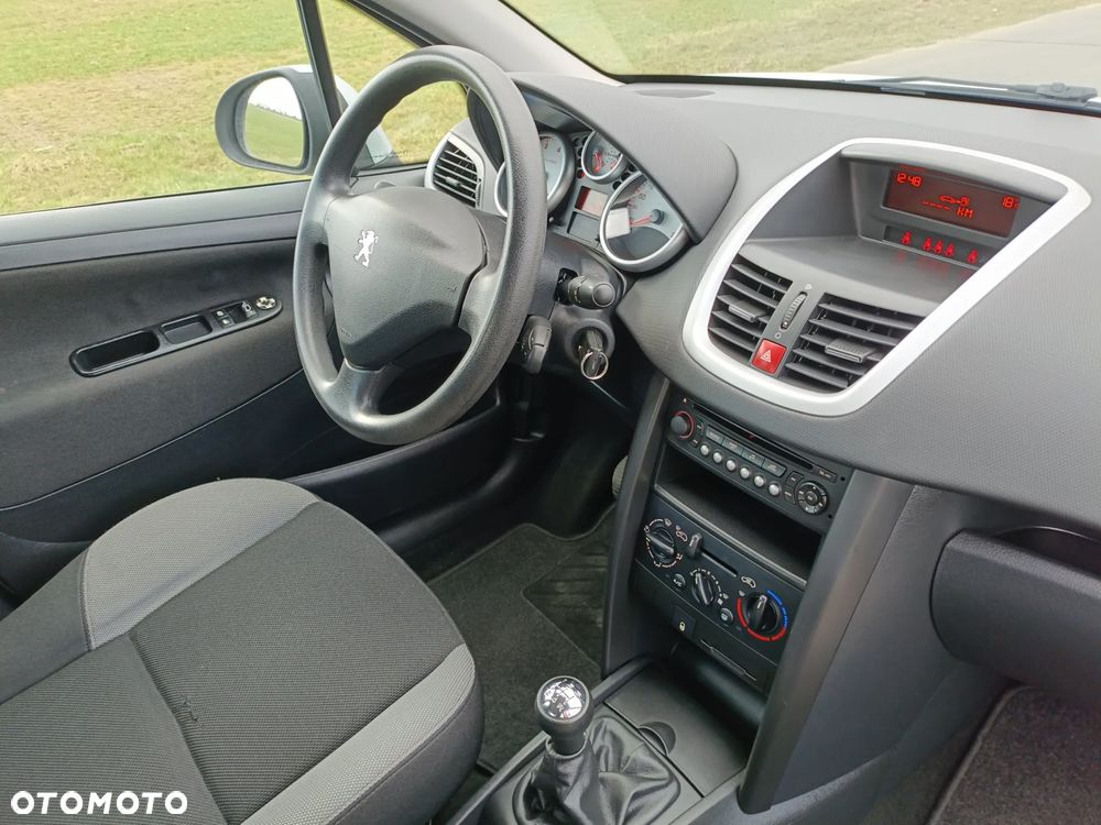 Peugeot 207 75 Tendance - 12