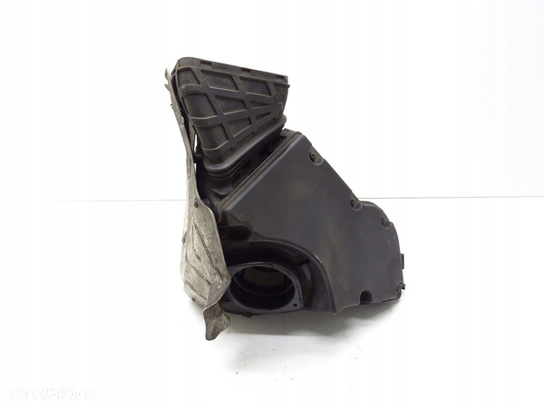 OBUDOWA FILTRA POWIETRZA 8K0133843L AUDI A4 B8 A5 8T Q5 8R 2.0 TDI