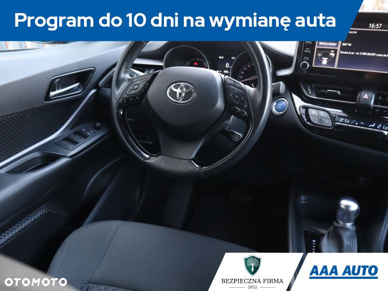 Toyota C-HR - 8