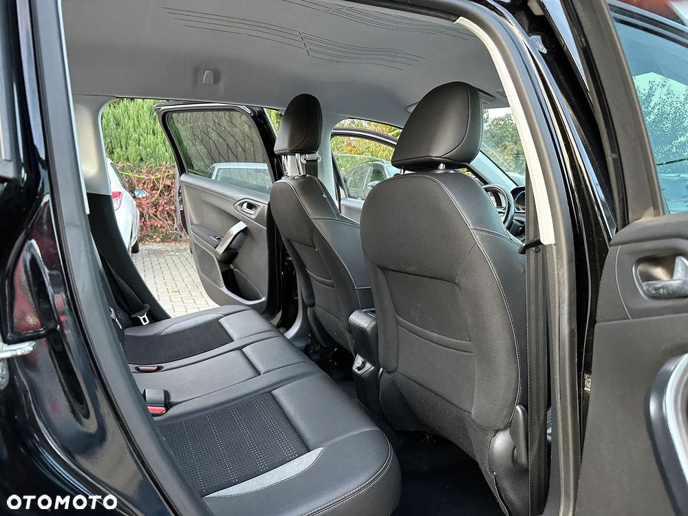 Peugeot 2008 - 25