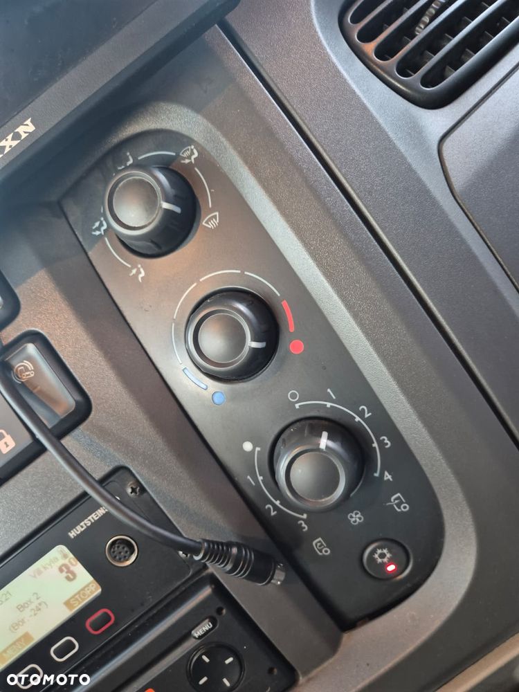 DAF LF250 I / CHŁODNIA / HULSTEINS / WINDA 1500KG / EURO 6  / NISKI PRZEBIEG / BEZWYPADKOWY / MODEL 2017 / EURO 6 / 20 EUROPALET - 31