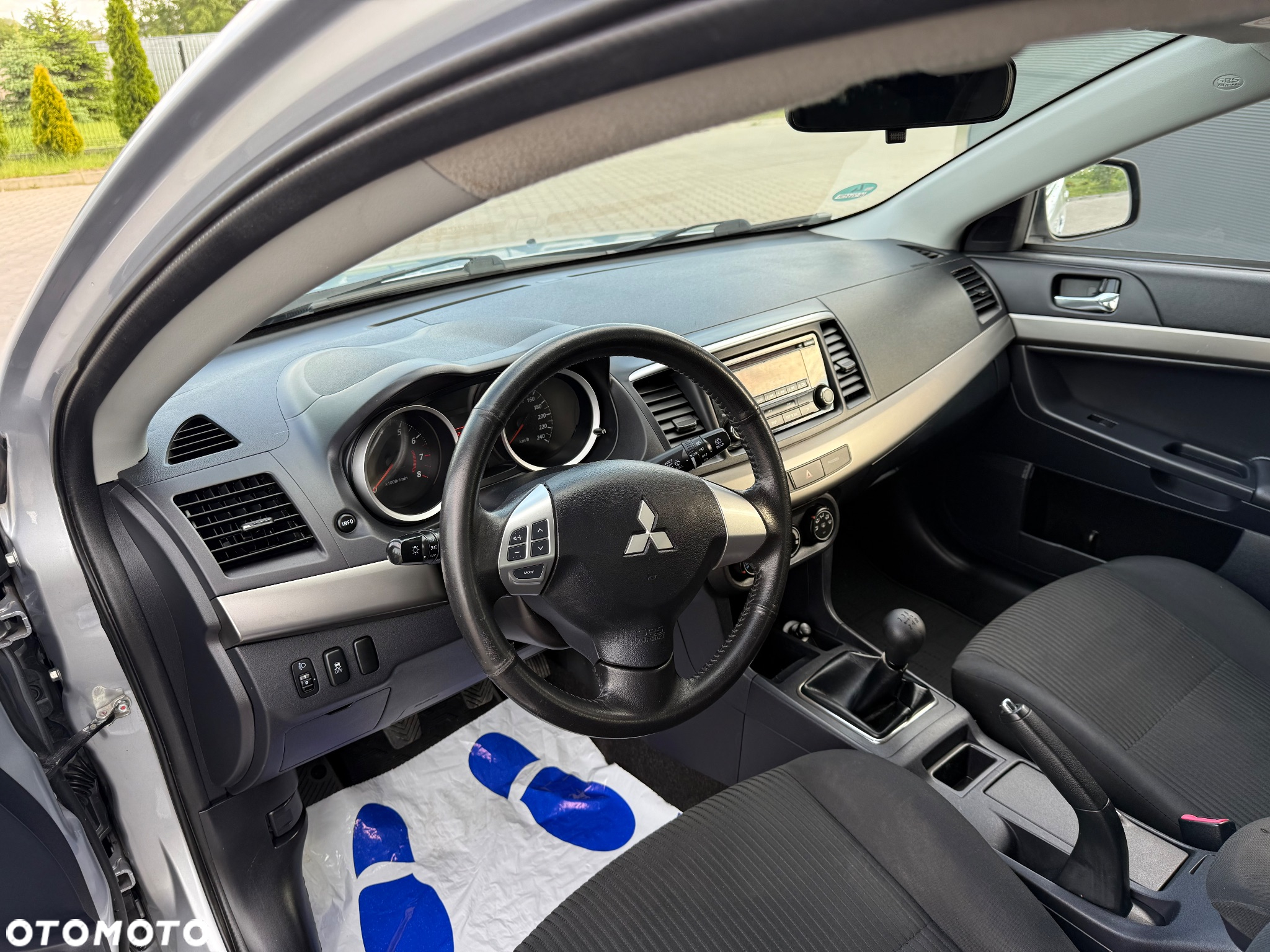 Mitsubishi Lancer 1.6 - 10