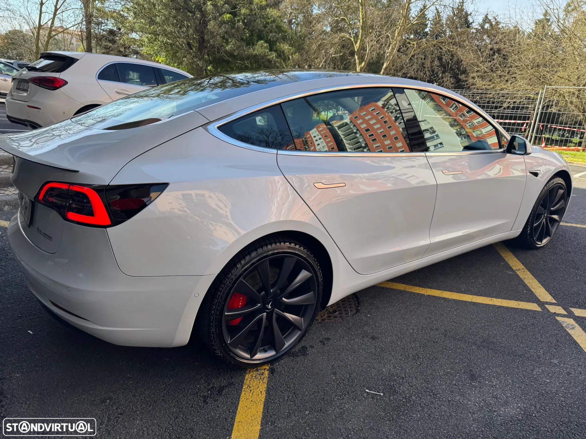 Tesla Model 3 AWD Dual Motor Performance - 31