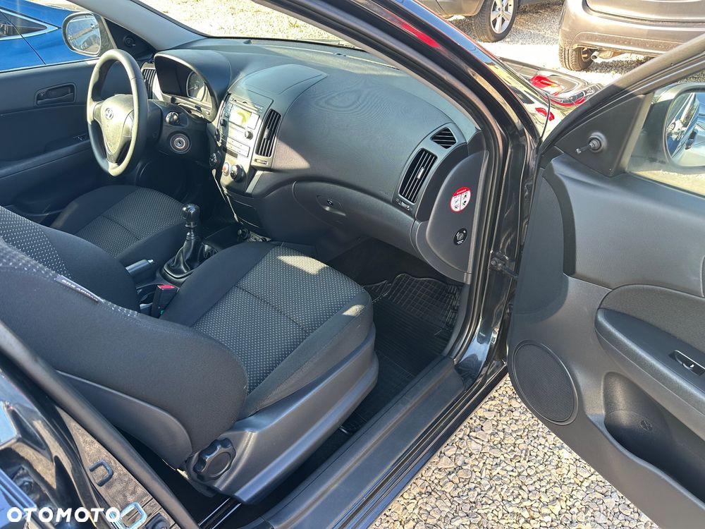 Hyundai i30 1.4 Edition Plus - 12