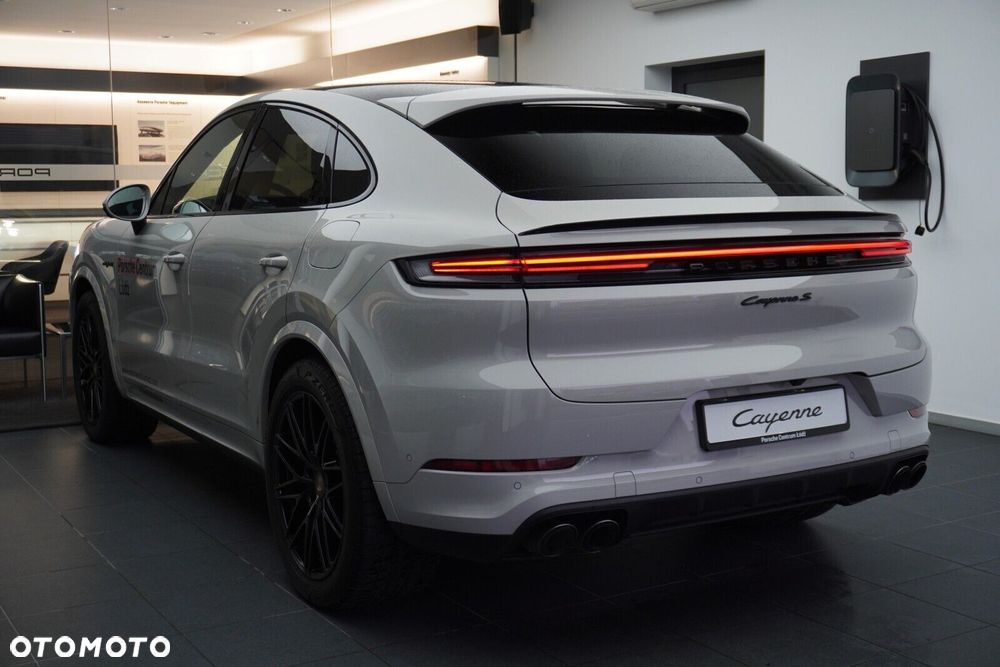 Porsche Cayenne S E-Hybrid PHEV - 10