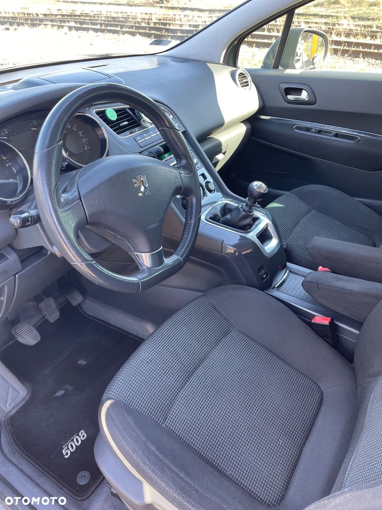 Peugeot 5008 1.6 HDi Premium - 9