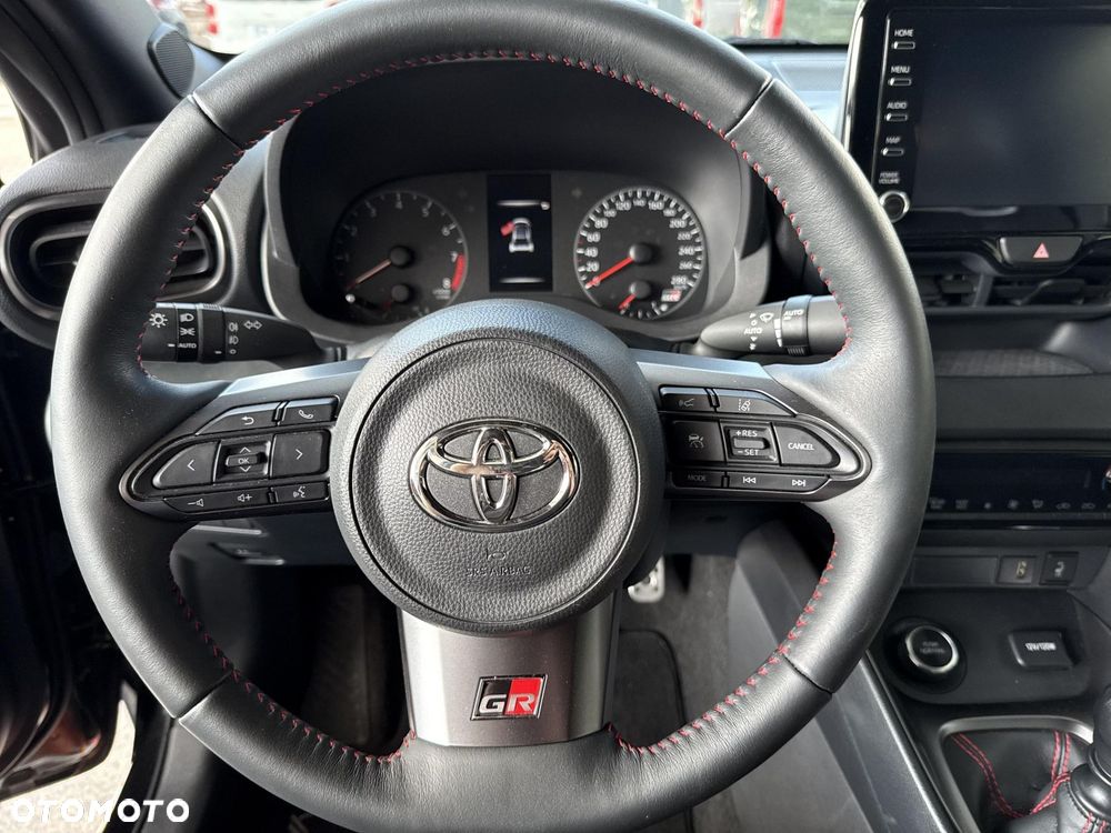 Toyota Yaris GR 1.6 Dynamic - 16