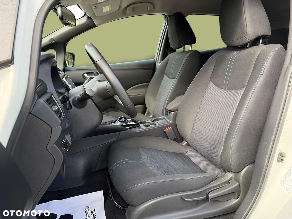 Nissan Leaf 40kWh N-Connecta - 10