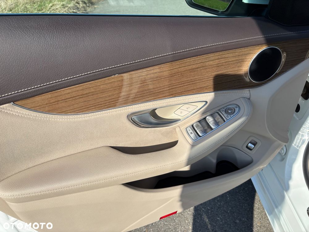 Mercedes-Benz Klasa C 180 7G-TRONIC - 16