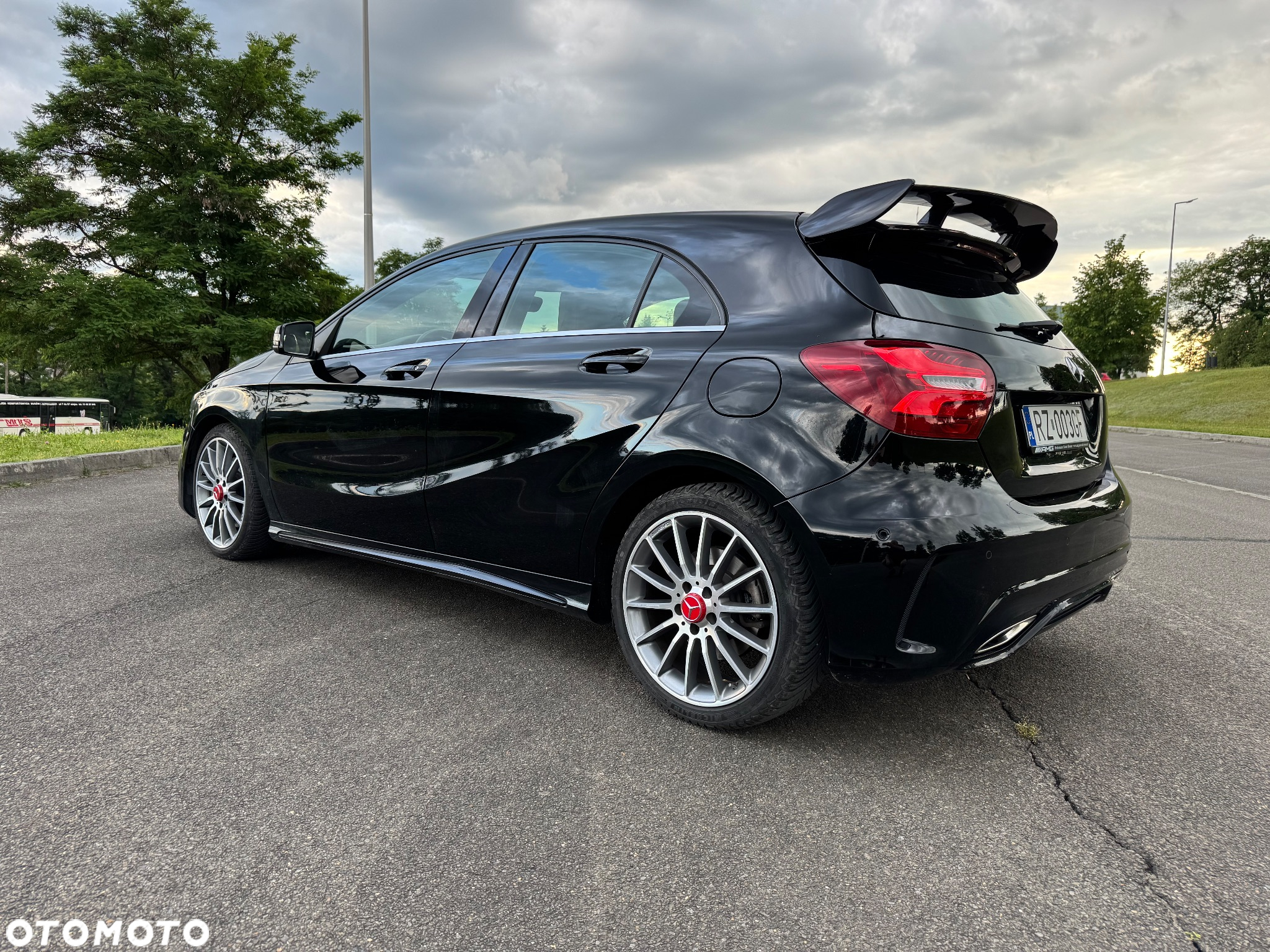 Mercedes-Benz Klasa A 220 4Matic 7G-DCT AMG Line - 3