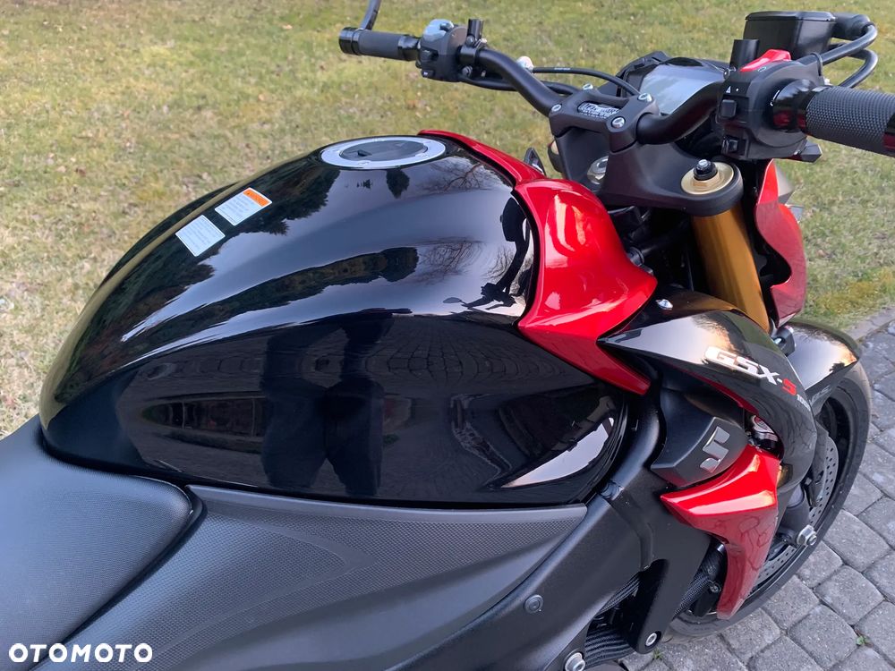 Suzuki GSX 1000 - 20