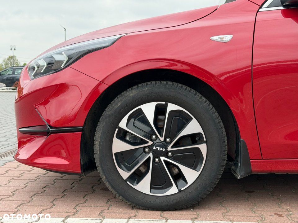 Kia Ceed - 25