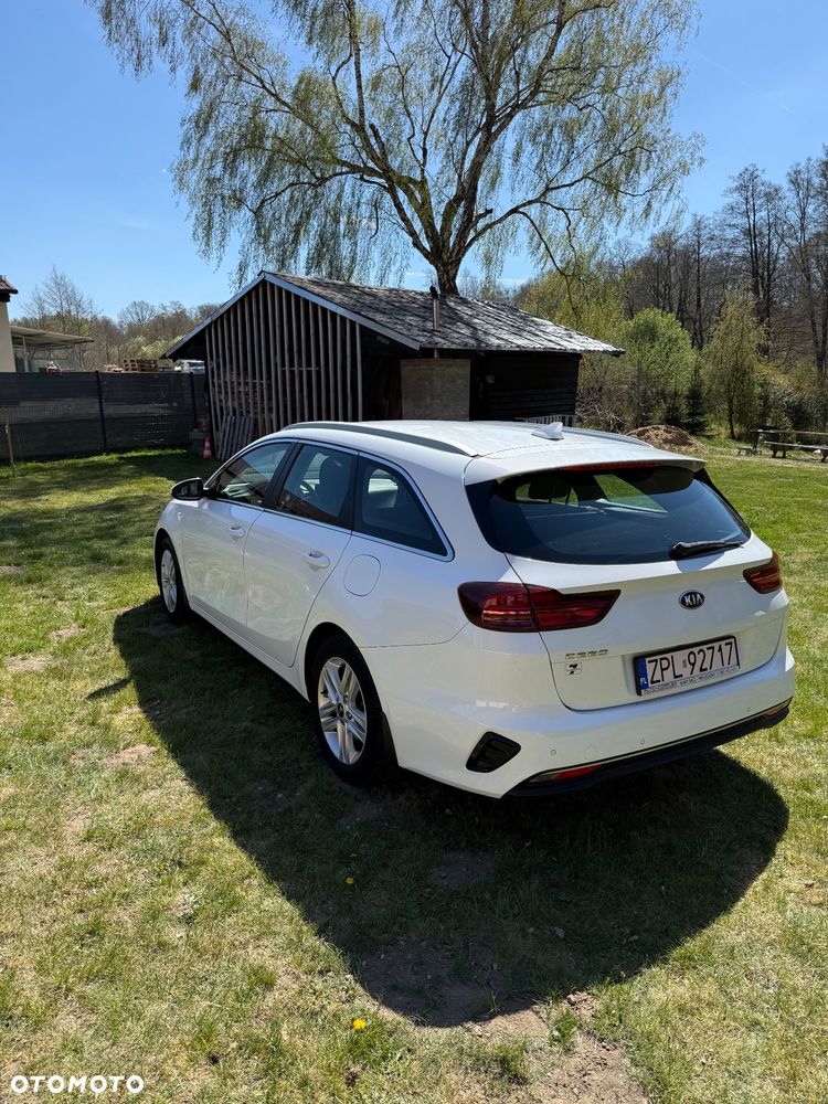 Kia Ceed 1.5 T-GDI M DCT - 4