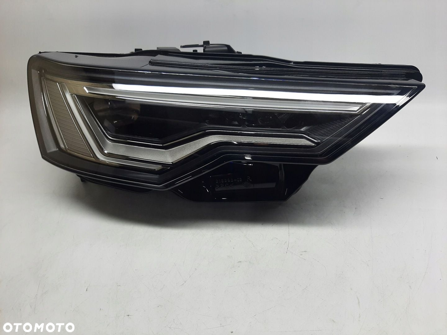 Audi A6 C8 2017- Reflektor Lampa Przód Prawy Full LED 4K0941040 - 2