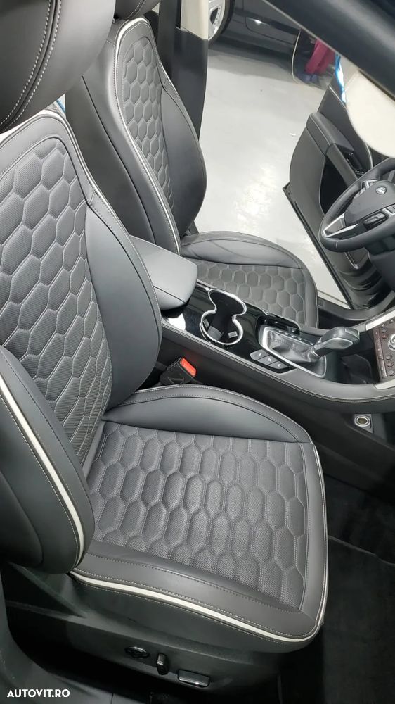 Ford Mondeo 2.0 Hybrid CVT VIGNALE - 10