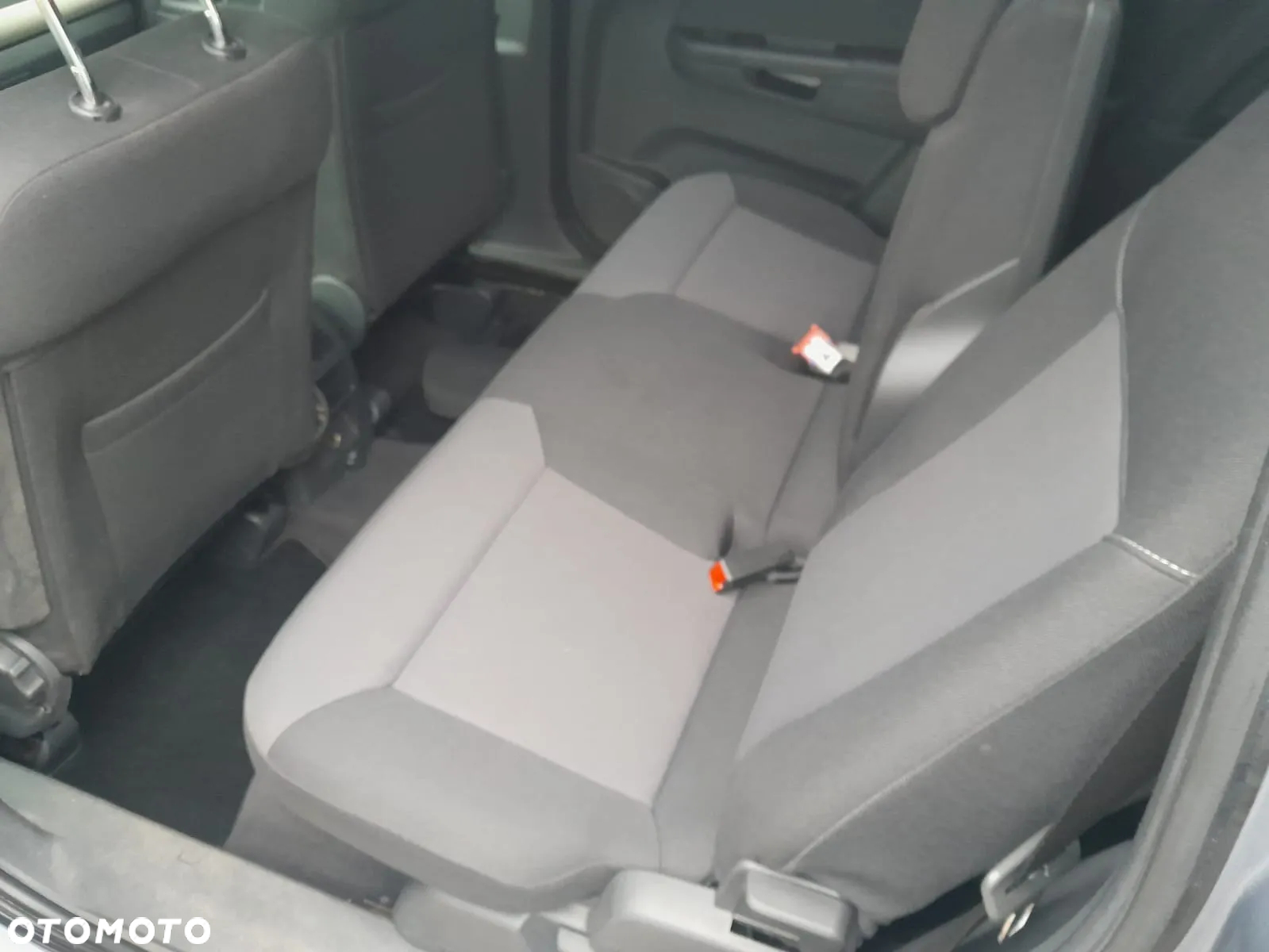 Opel Zafira 1.6 - 13
