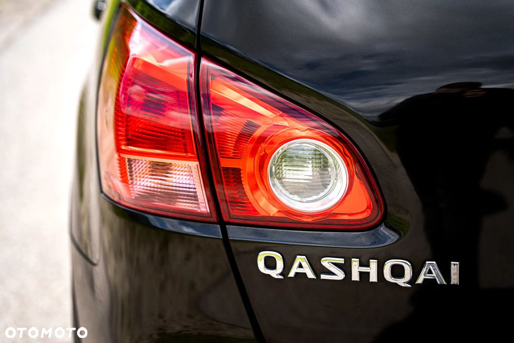 Nissan Qashqai 2.0 dCi 4 x 4 DPF tekna - 10