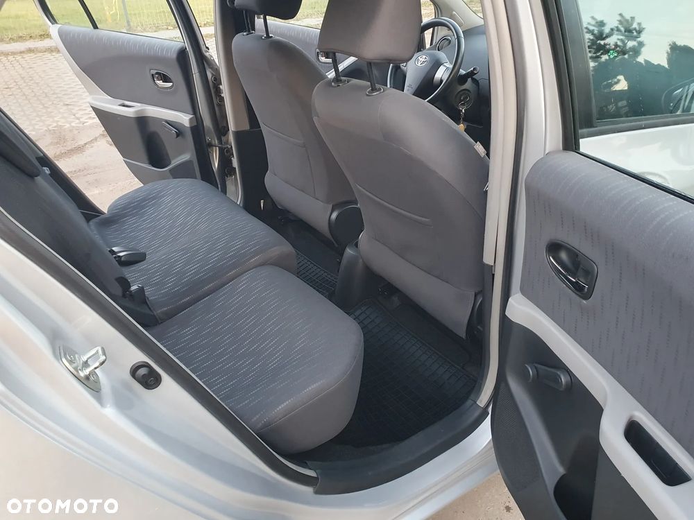 Toyota Yaris 1.33 VVT-i Cool - 9