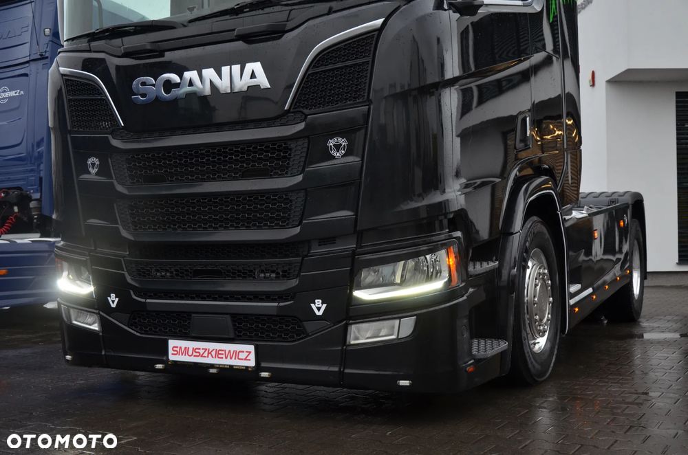 Scania R 580 / V8 / 4 PODUSZKI / KLIMA P. / NAVI /FULL LED / ACC / 7436 - 6