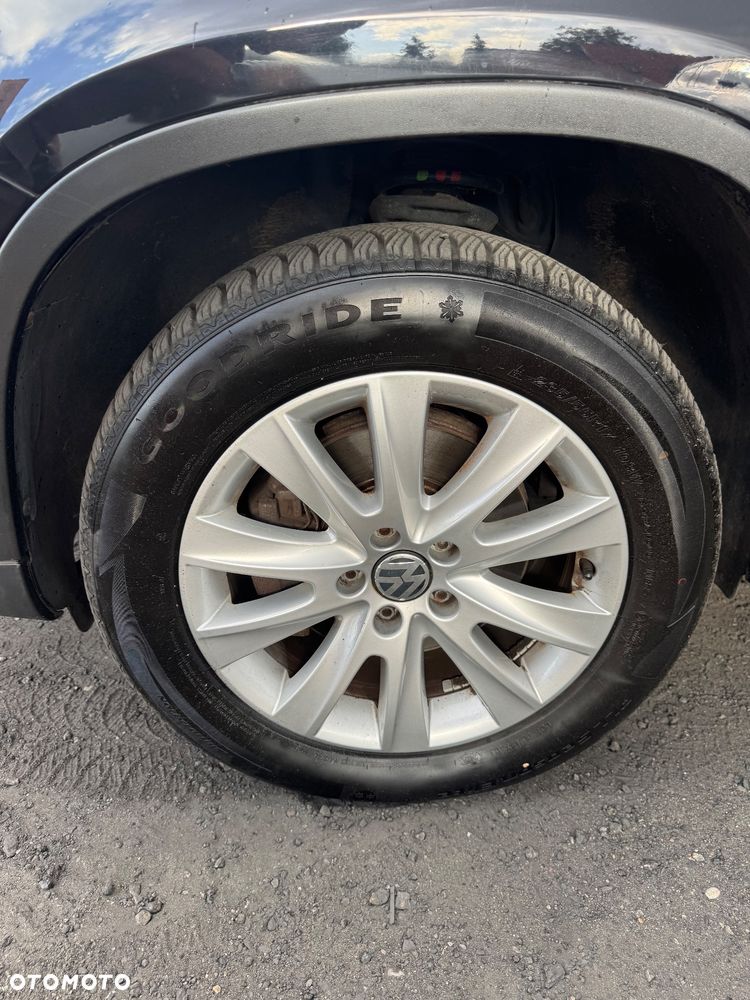 Volkswagen Tiguan - 14