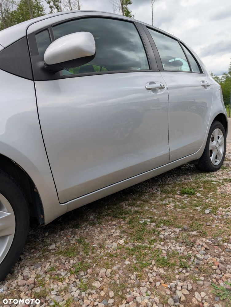 Toyota Yaris 1.3 Sol - 21
