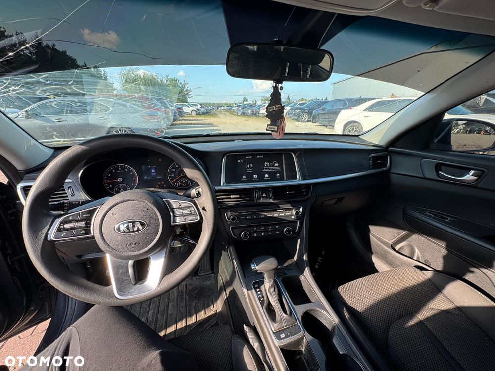 Kia Optima - 12