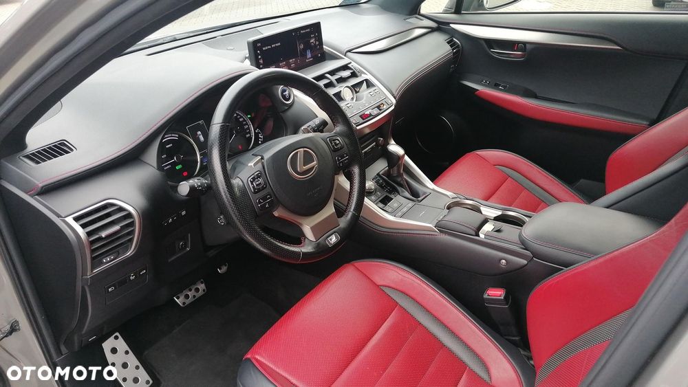 Lexus NX 300h F Sport Edition AWD - 14