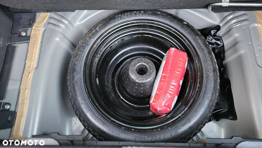 Toyota Yaris 1.33 VVT-i Executive - 25