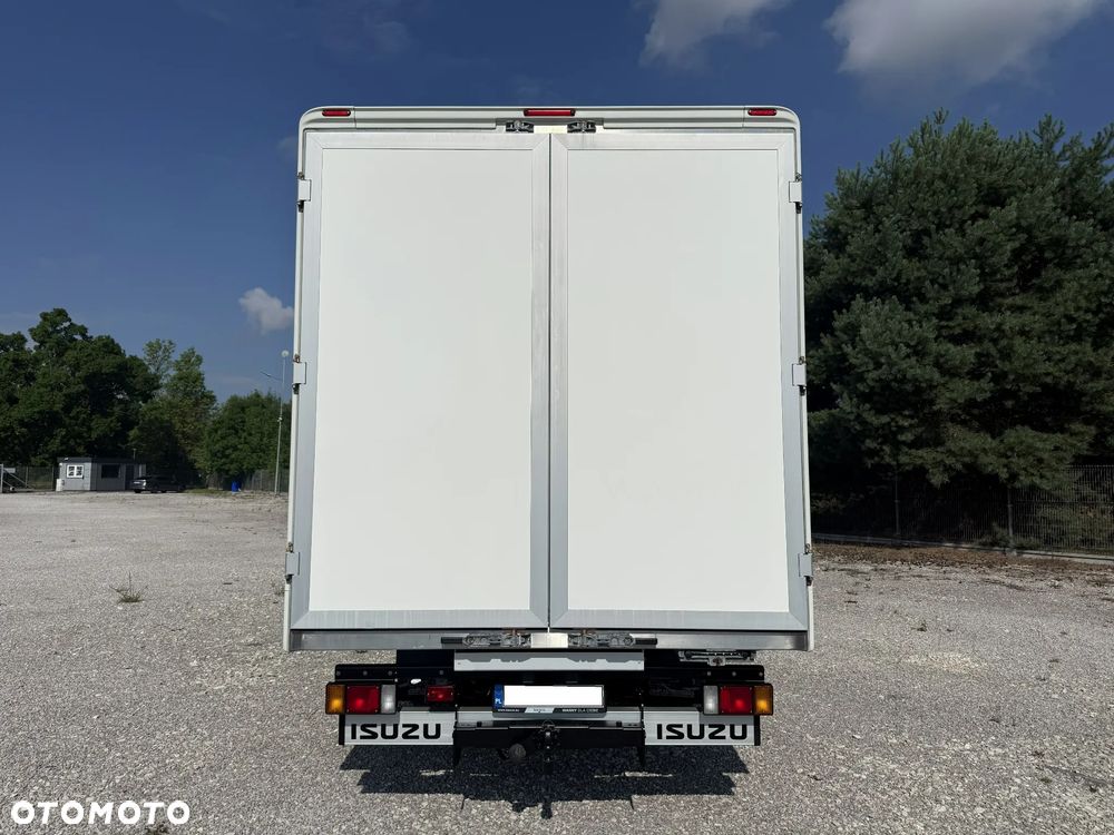 Isuzu P7,5 - 8