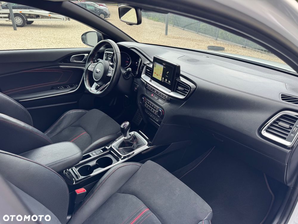 Kia ProCeed 1.6 T-GDI OPF GT - 16