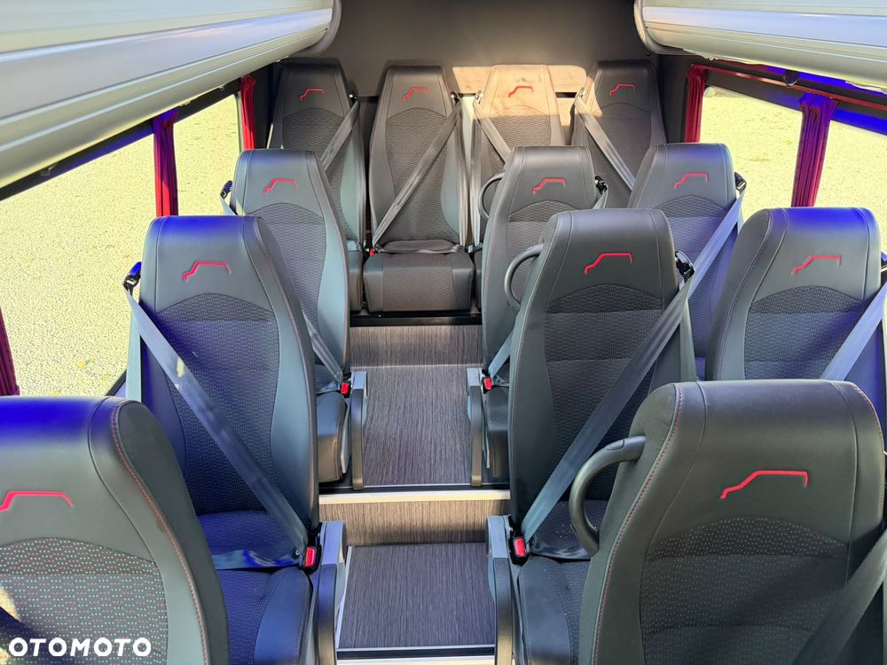 Mercedes-Benz Sprinter 519 - 22