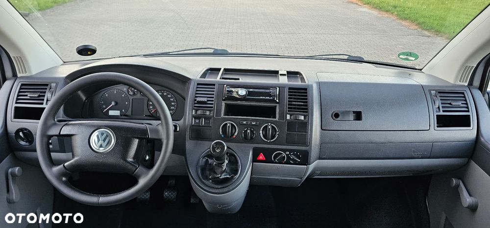 Volkswagen Transporter - 11