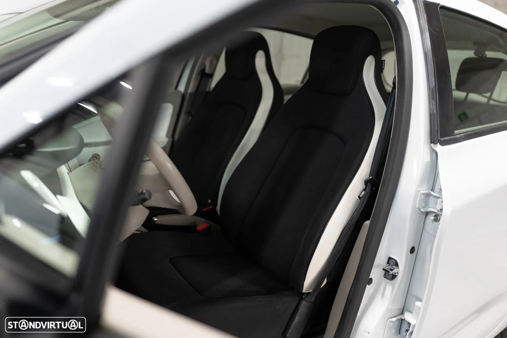 Renault Zoe (c/ Bateria) Life 40 - 39