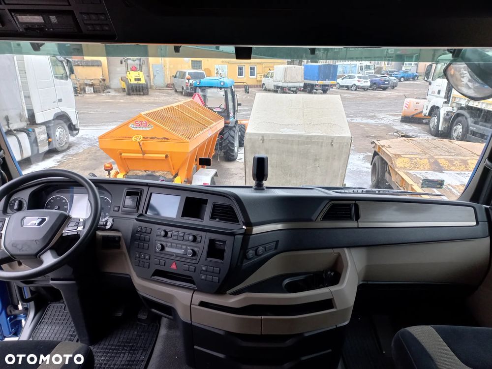 MAN TGX - 10