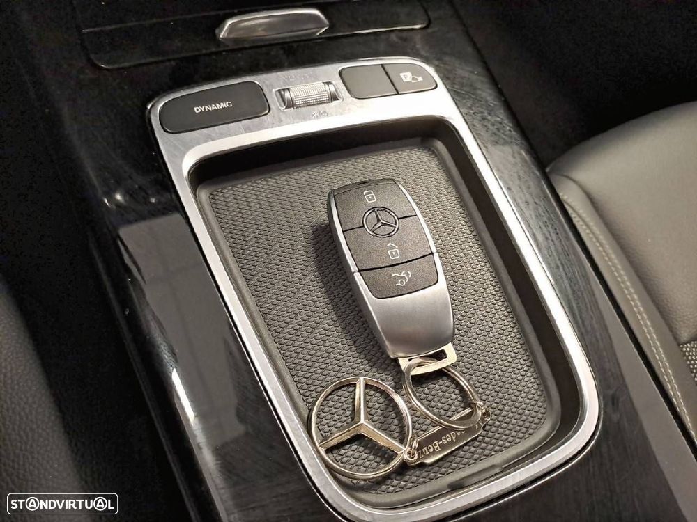 Mercedes-Benz CLA 180 d - 24