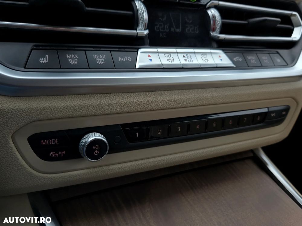 BMW Seria 3 330e iPerformance Luxury Line - 35