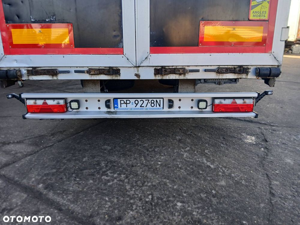 Mercedes-Benz Actros - 18