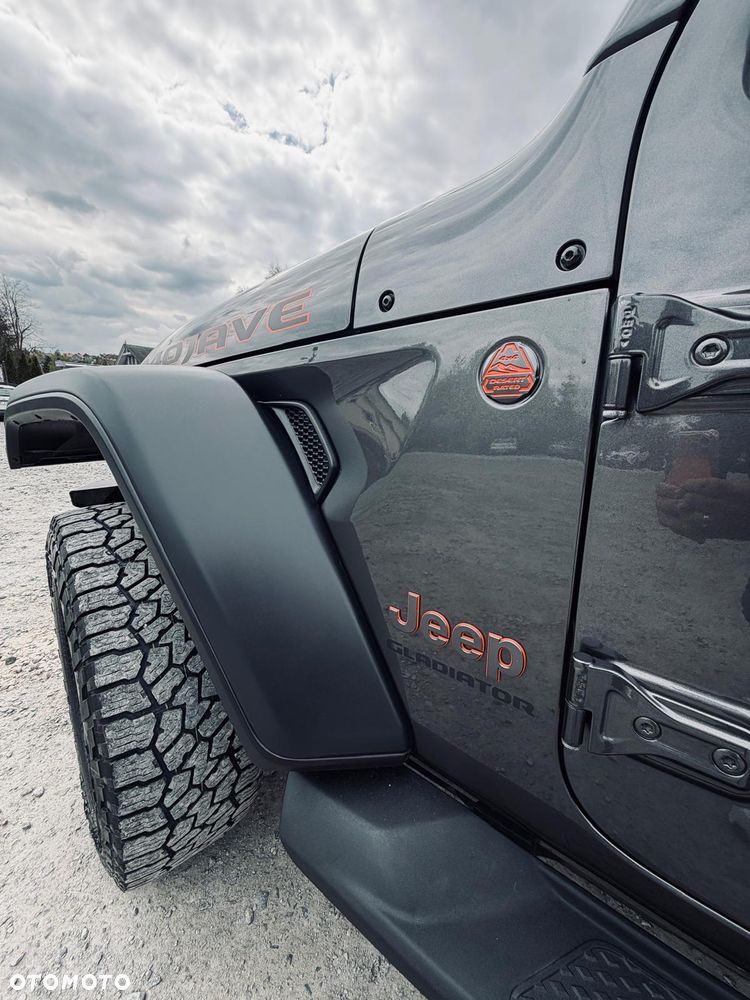 Jeep Gladiator - 14