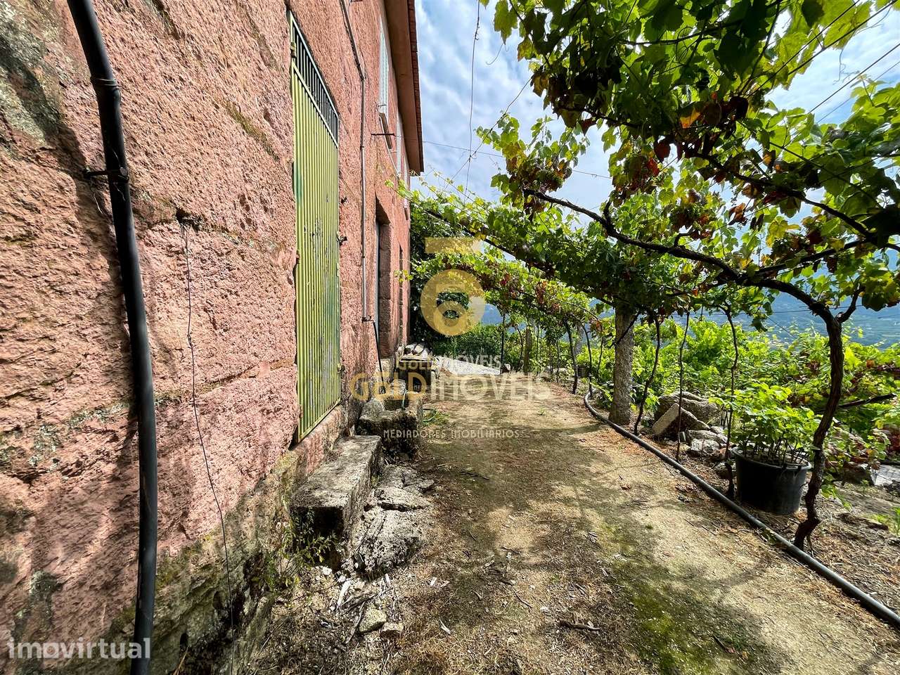 Moradia para Restaurar T2 Venda em Sobrado e Bairros,Castelo de Paiva - Grande imagem: 4/25