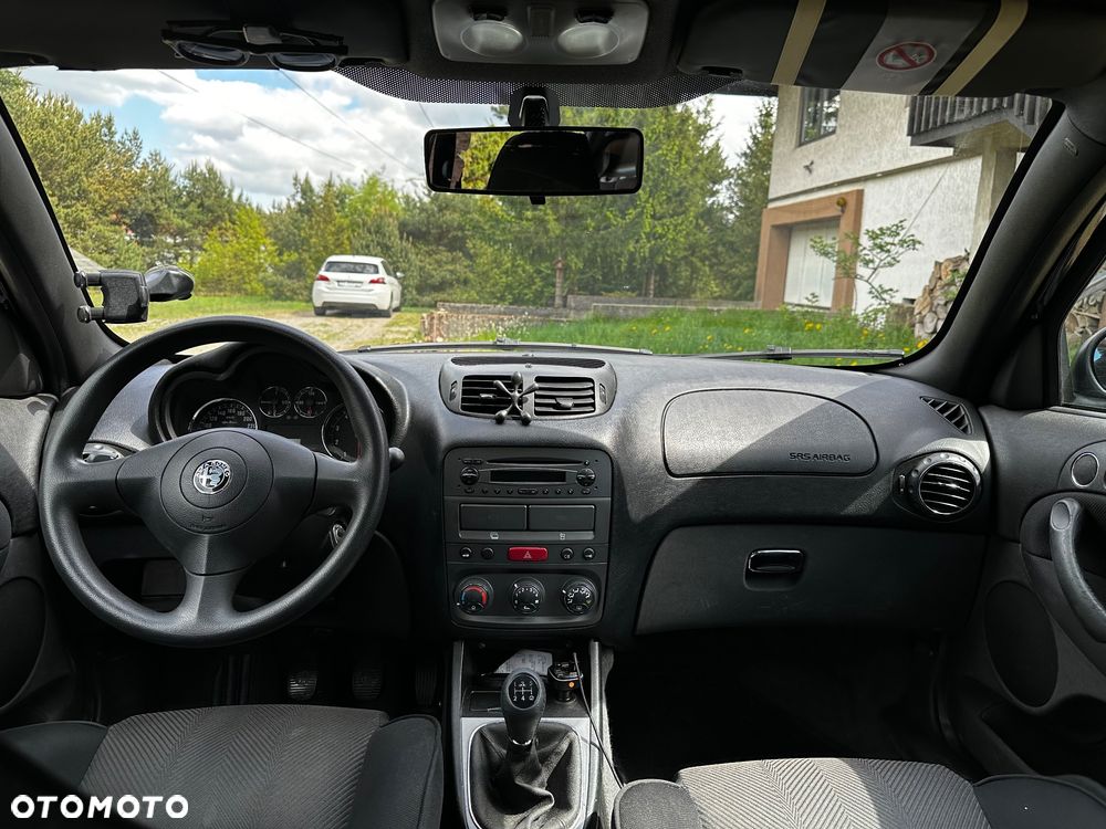 Alfa Romeo 147 1.6 Twin Spark 16V - 19