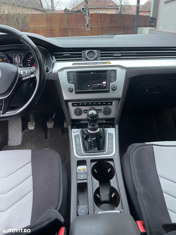 Volkswagen Passat Variant 2.0 TDI Comfortline - 12