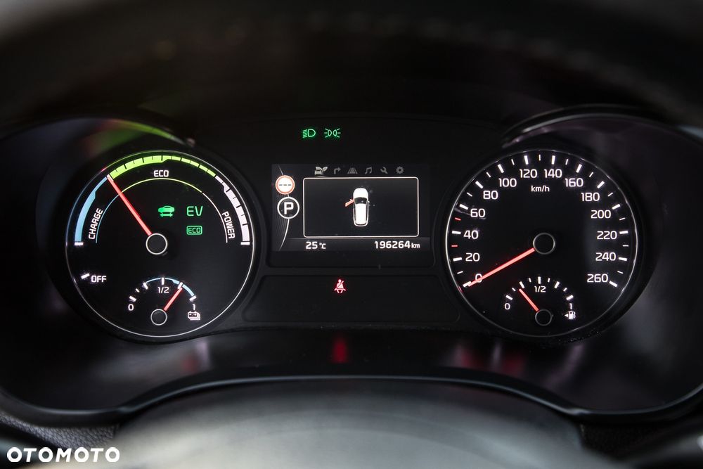 Kia Optima Sportagon 2.0 GDI Attract - 22