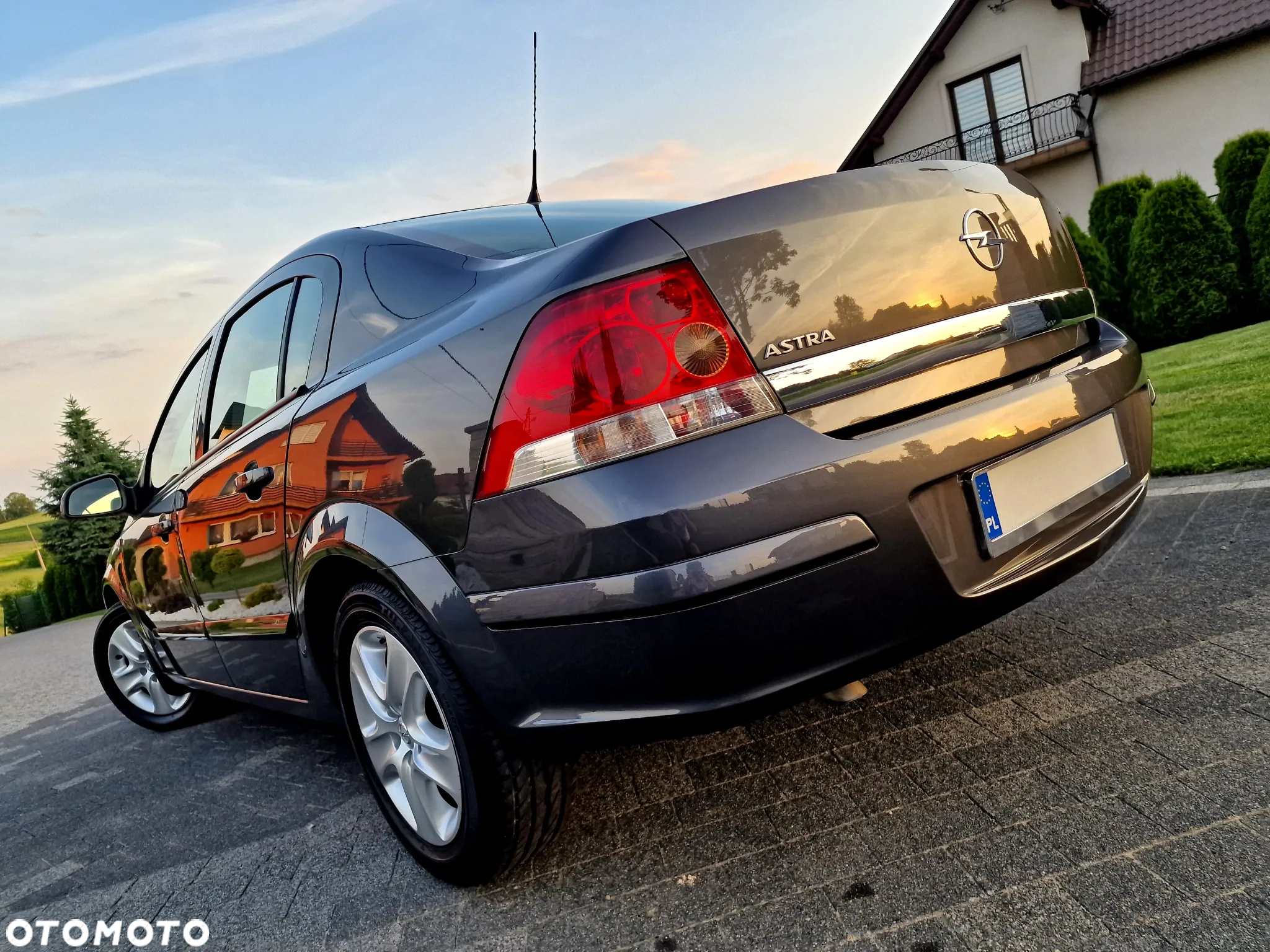 Opel Astra III 1.6 Enjoy - 12