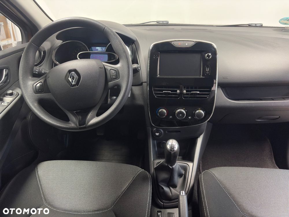 Renault Clio - 17