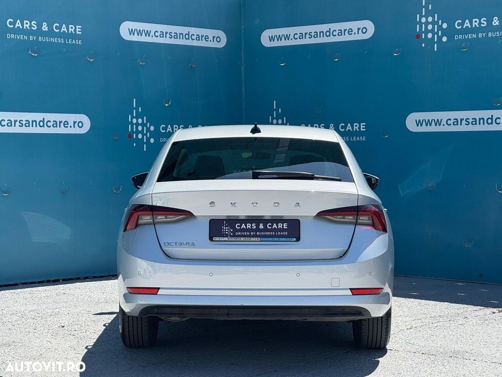 Skoda Octavia 2.0 TDI DSG Style - 12