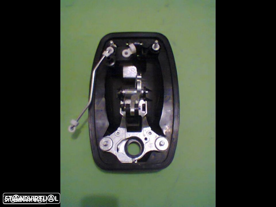puxador tampa mala Fiat Ducato 2007--(NOVO) - 2