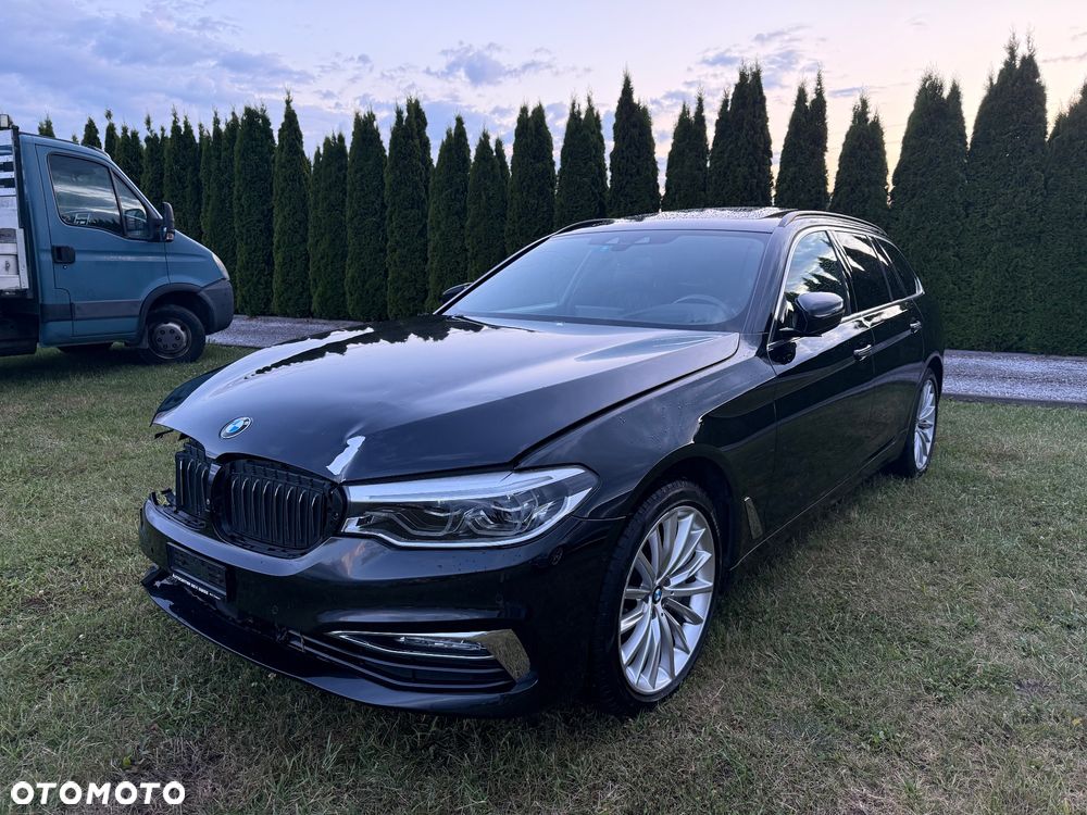 BMW Seria 5 540i xDrive Luxury Line sport - 23